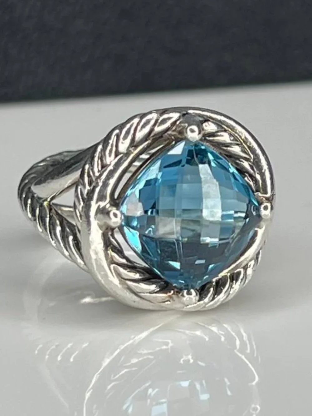 Authentic DAVID YURMAN blue topaz sterling silver cocktail infinity ring size 6